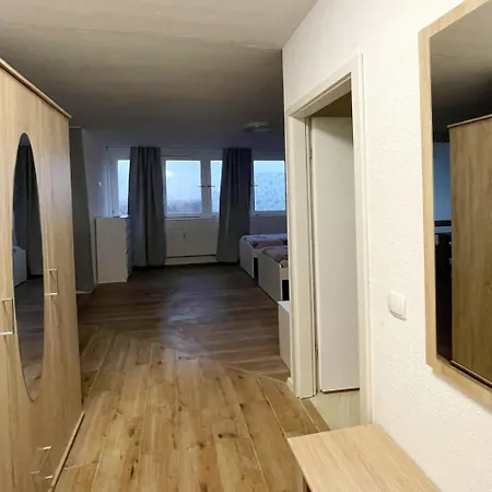 With Balcony In Apartman *
