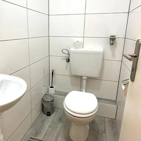 Apartman With Balcony In